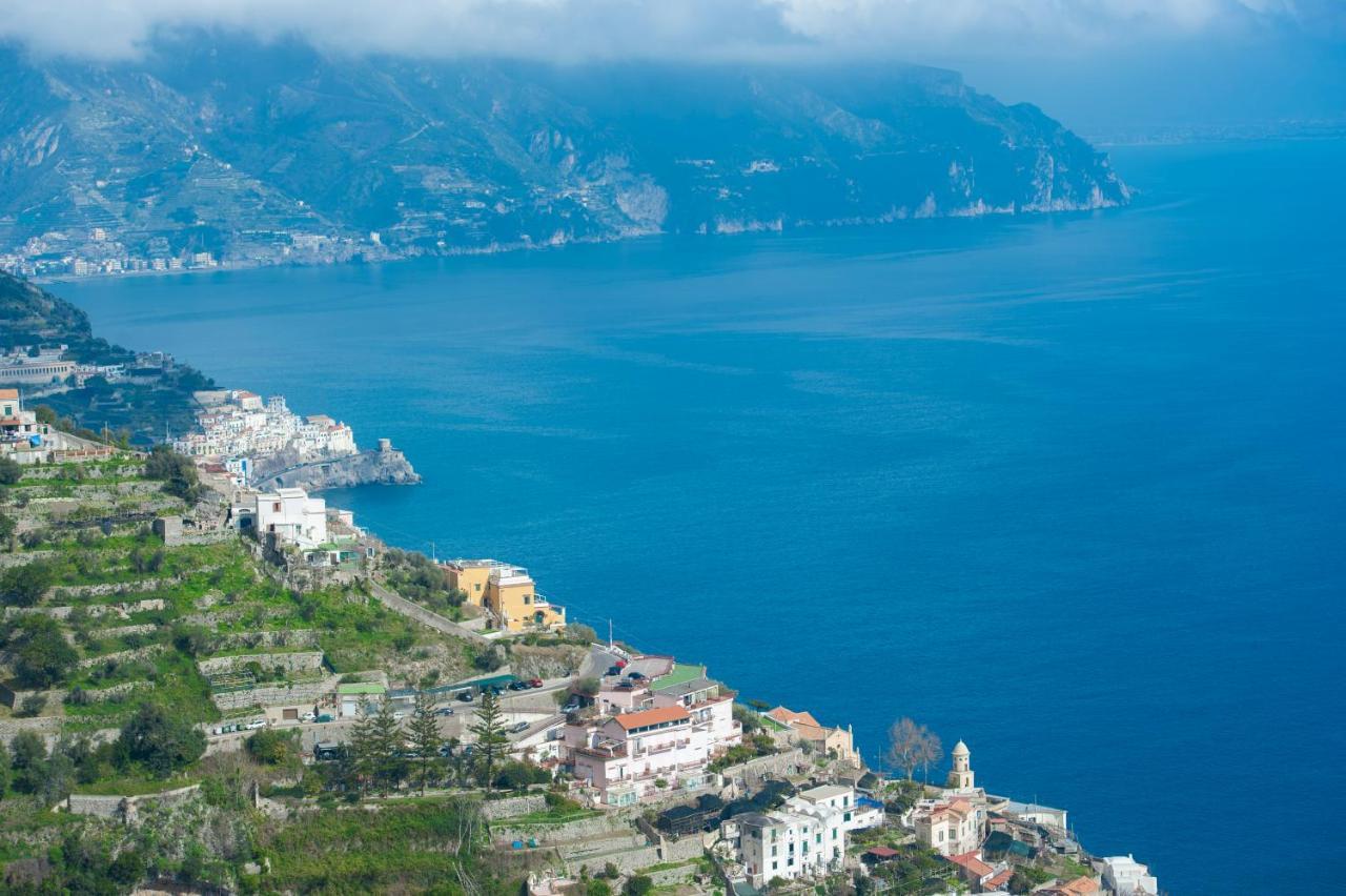 Amalfi Hills Aparthotel Luaran gambar