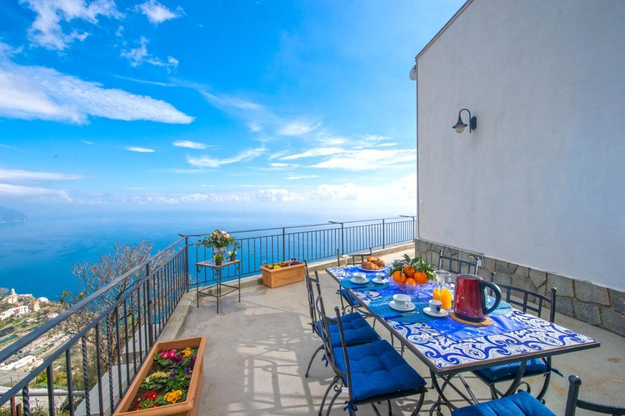 Amalfi Hills Aparthotel Luaran gambar