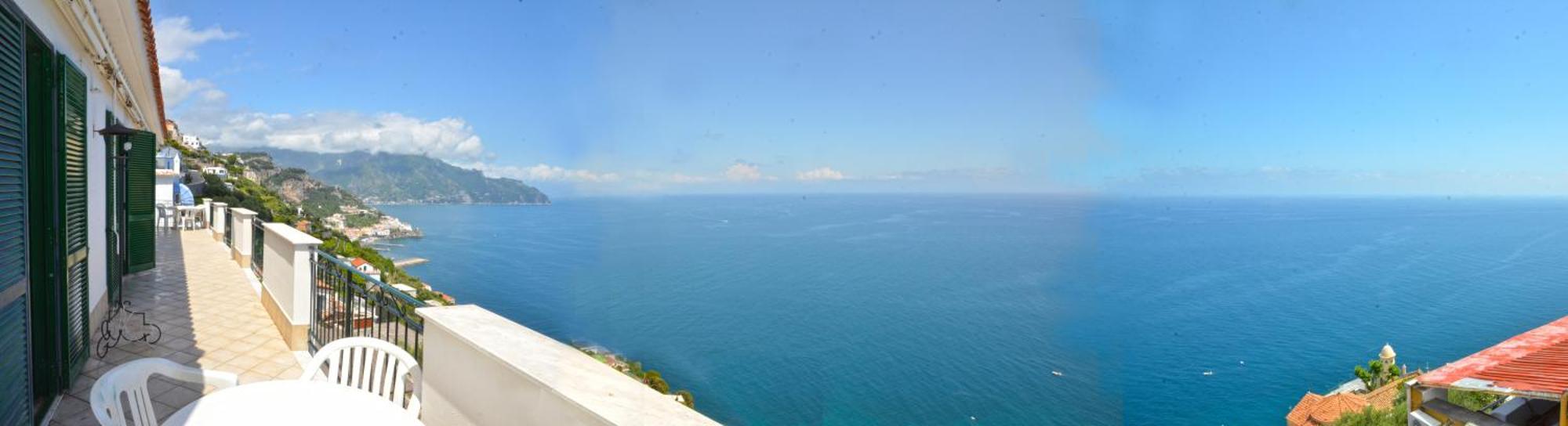 Amalfi Hills Aparthotel Bilik gambar