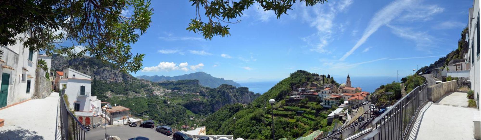 Amalfi Hills Aparthotel Bilik gambar