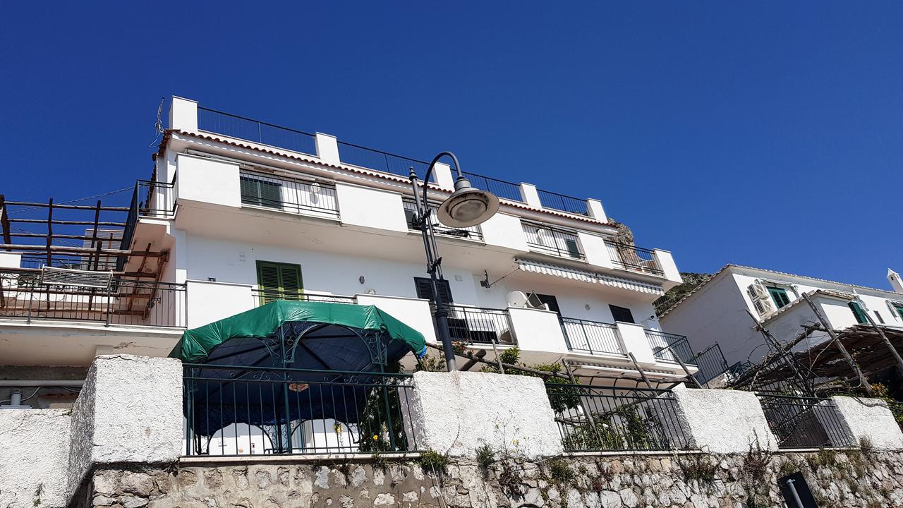 Amalfi Hills Aparthotel Luaran gambar