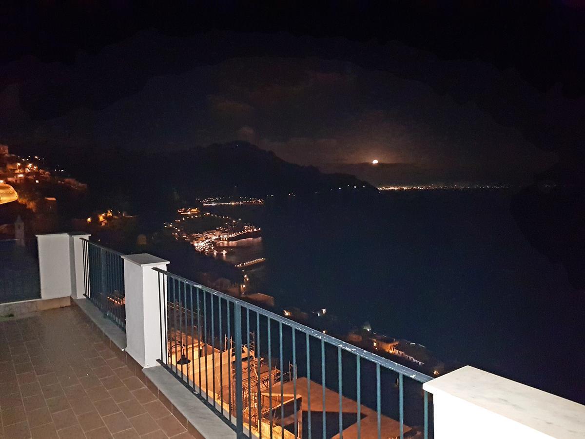 Amalfi Hills Aparthotel Luaran gambar