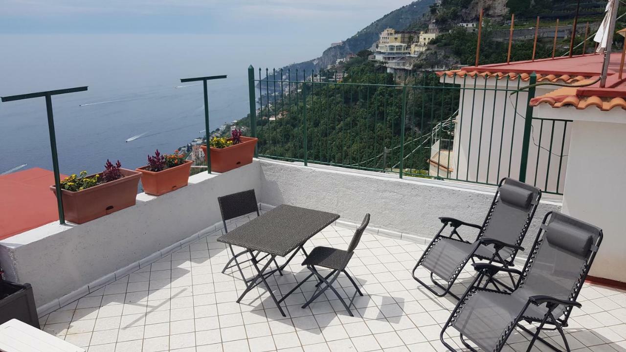 Amalfi Hills Aparthotel Luaran gambar
